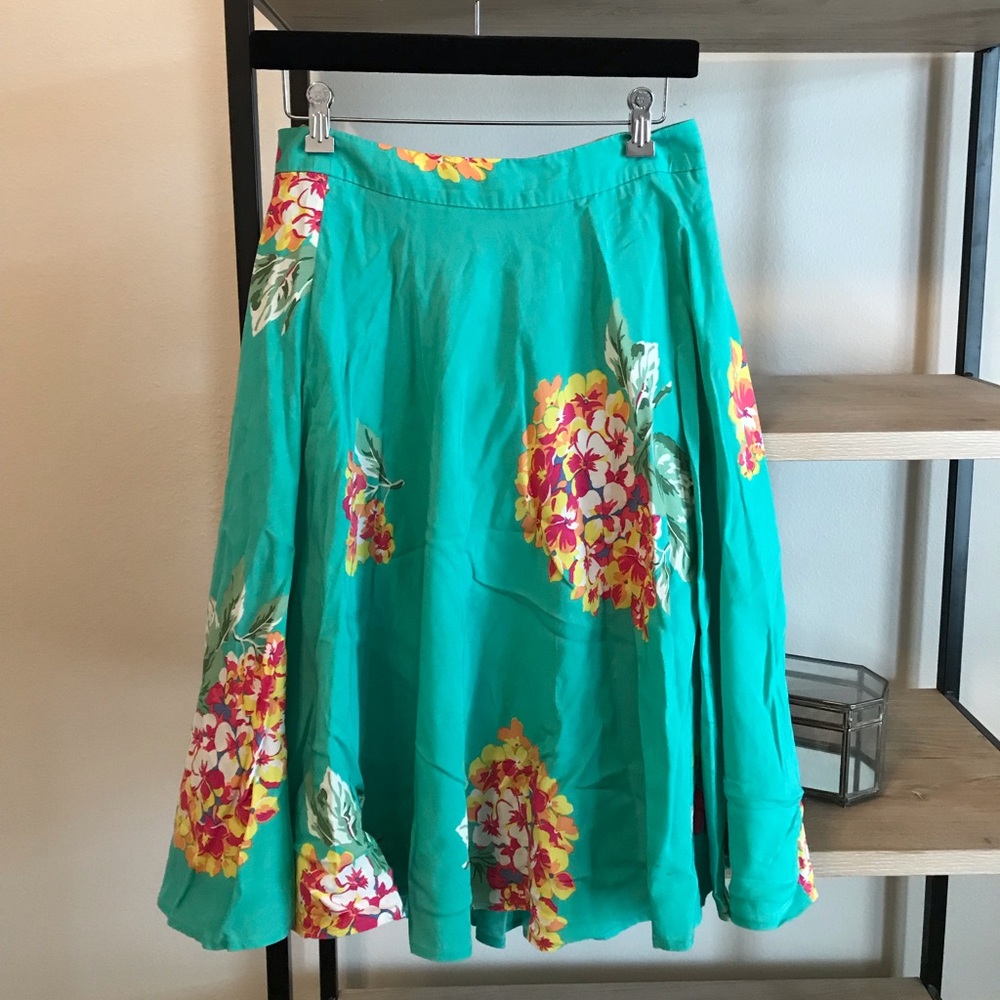 Colorful Boden skirt!